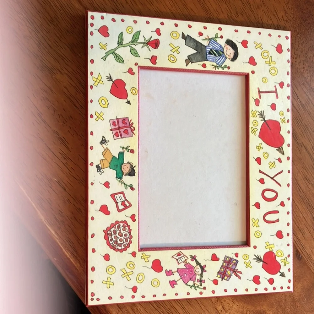 Sweet set of 3 “I love you” picture frames, very good condition!